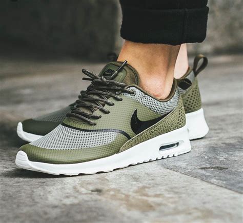 nike air max damen oliv|Nike Air Max olive green.